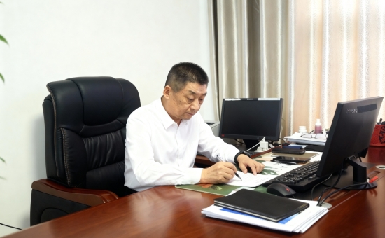 二连浩特市自然资源局全力助推不动产登记优化升级打造营商环境服务新模式