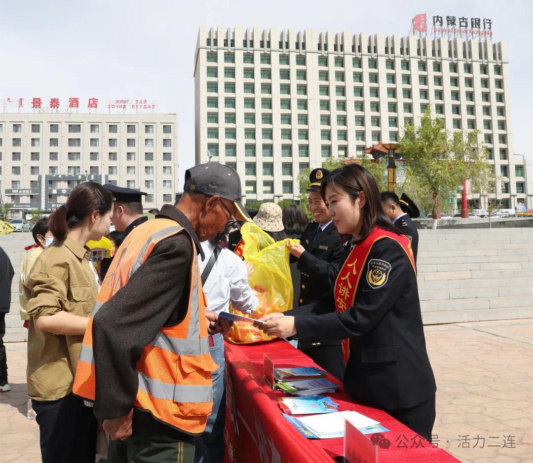 我市开展2025年全国防灾减灾日主题宣传活动