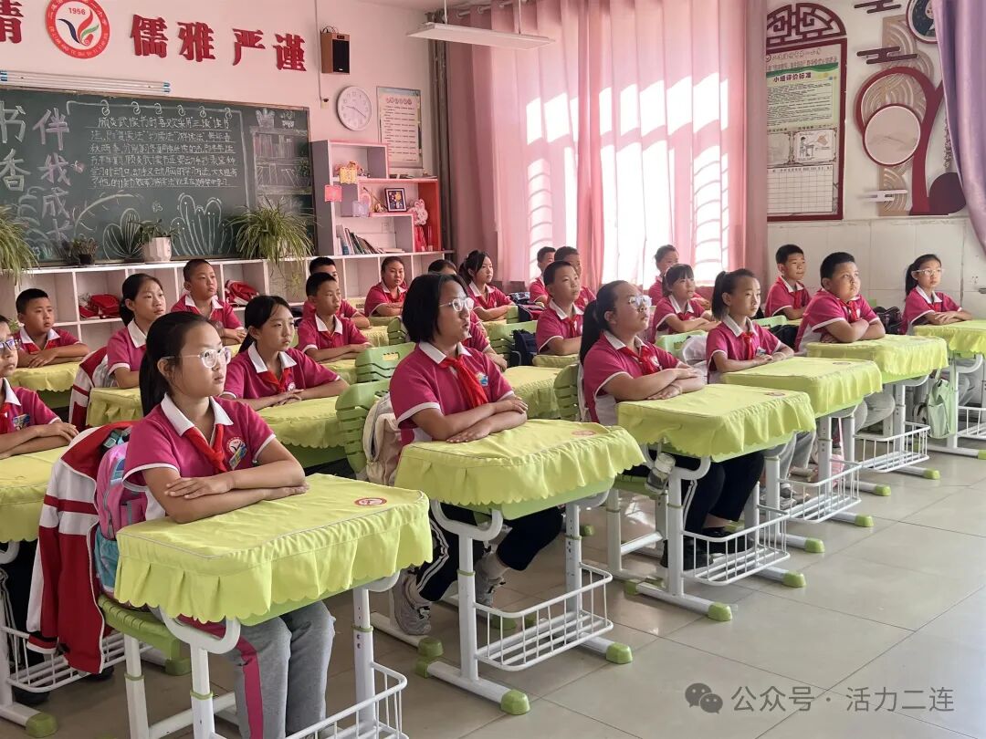 【铭记历史 缅怀先烈】我市干部群众共观纪念中国...