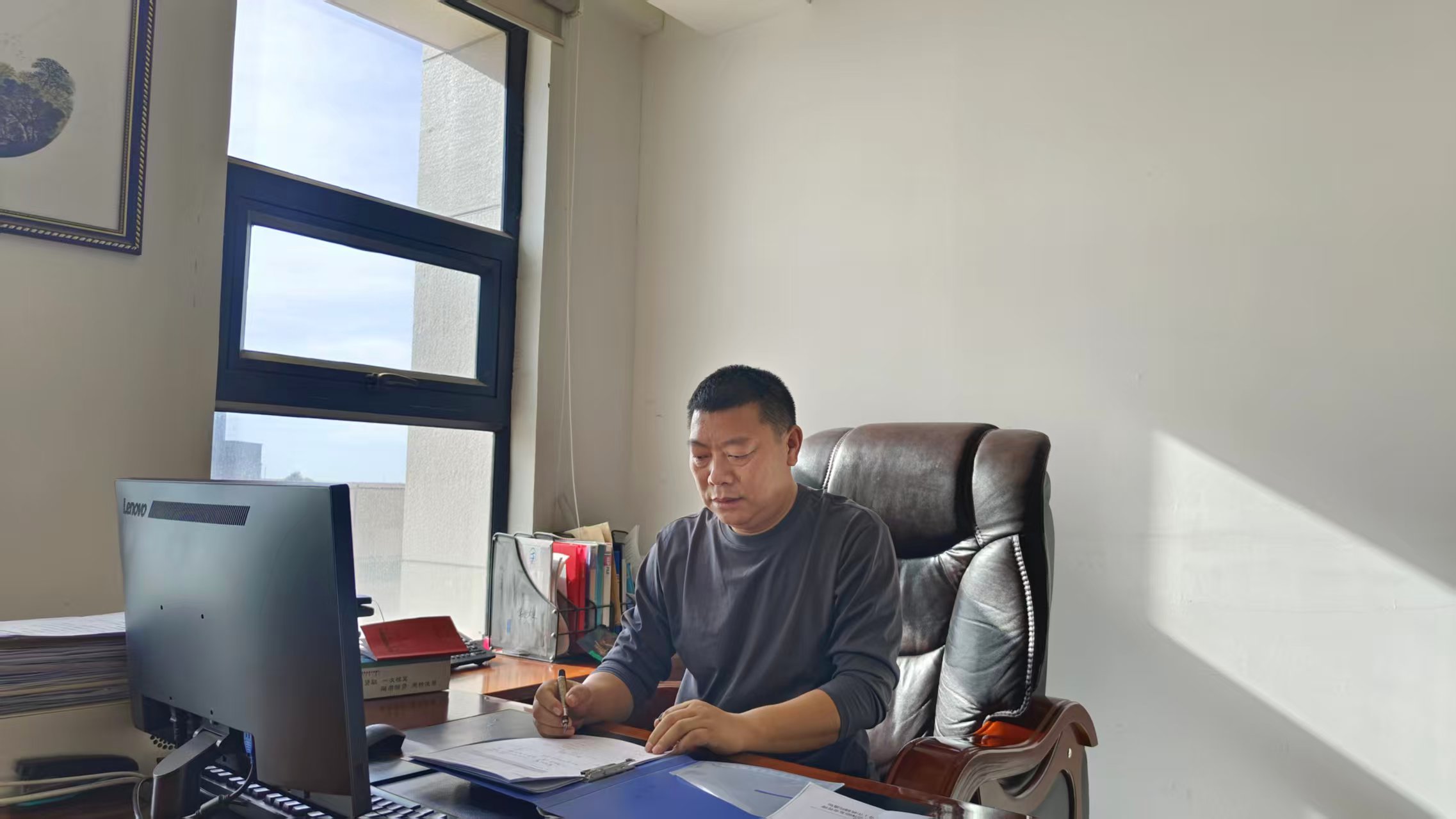 筑牢“安薪”防线：聚焦工程建设领域农牧民工工资支付与工伤保障长效机制